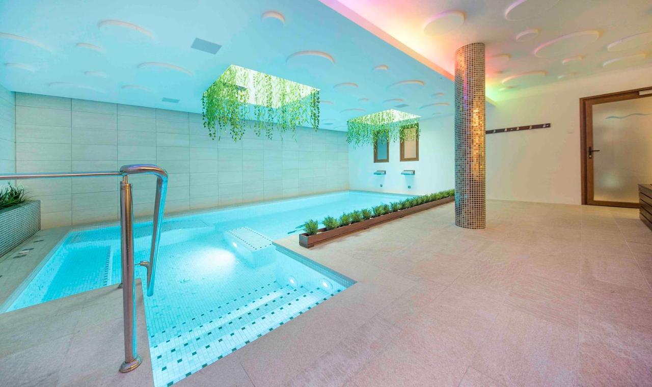 Sono & Spa - Adults Only La Garriga Esterno foto